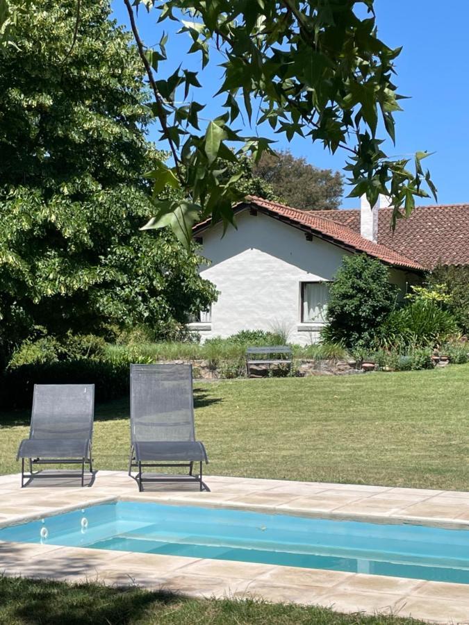 Golf - Casa De Huespedes Villa Tandil Bagian luar foto